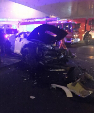 LOL主播55直播买车被封后又直播提车_产业八